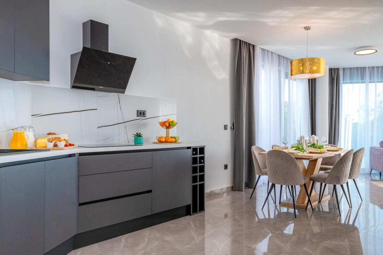 Laurel Villa Skradin