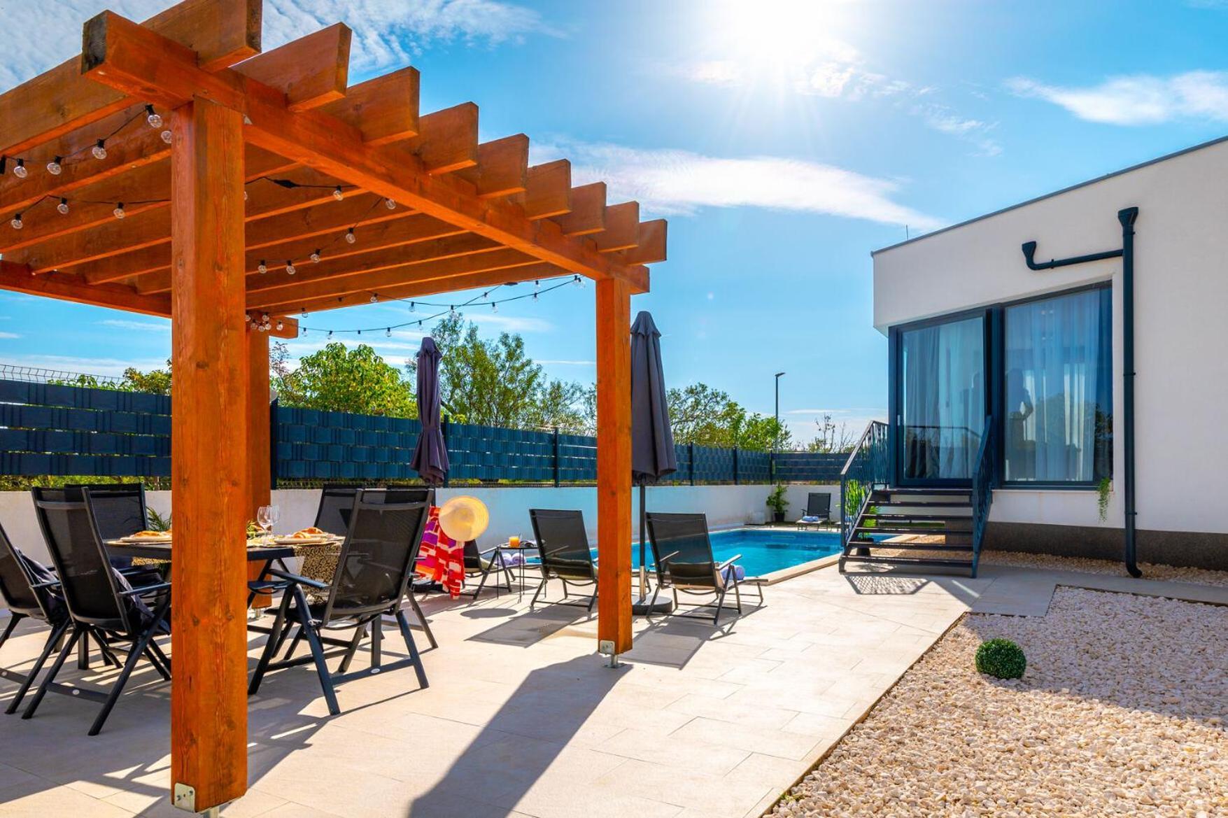 Laurel Villa Skradin